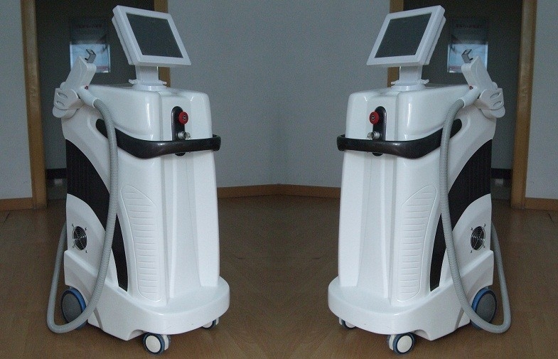 808nm 755m 1064nm Long pulse nd yag laser hair reduction machine for legs , breast and bikini hair removal